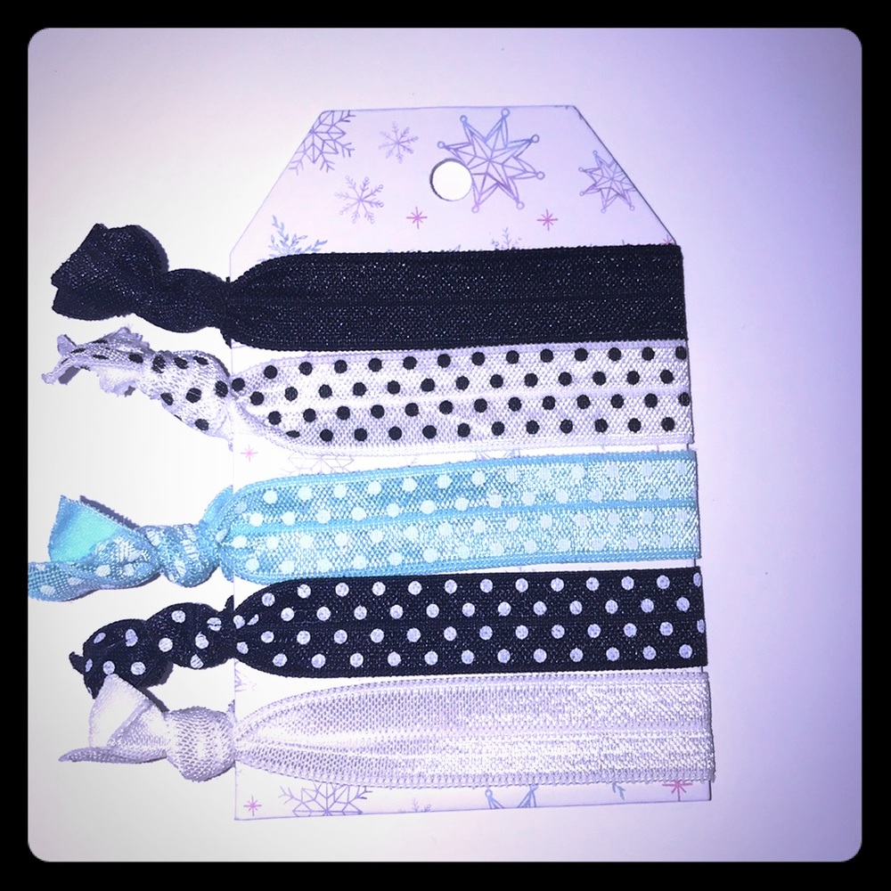 polka dots hair-ties